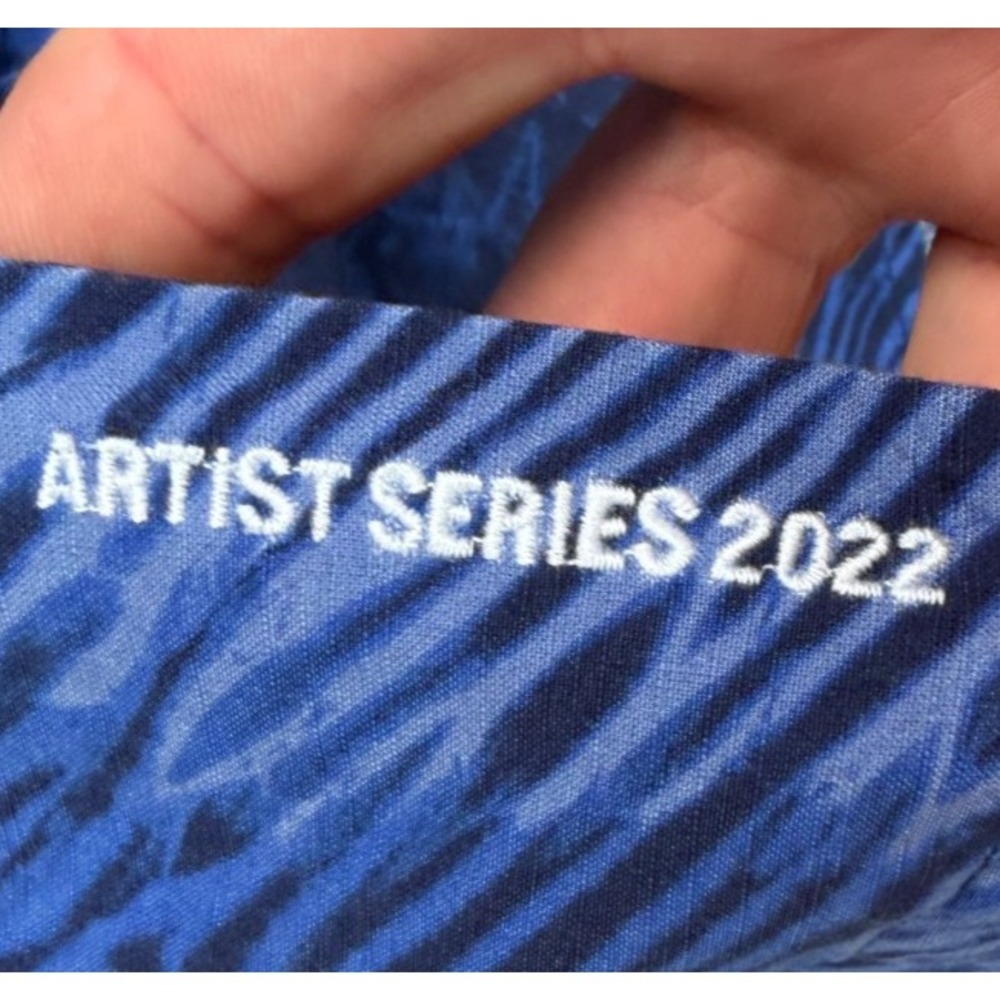 Tommy‎ Bahama Men's Hawaiian Shirt XL Blue Palm Artist Series 2022 Camp Collar - Picture 6 of 8